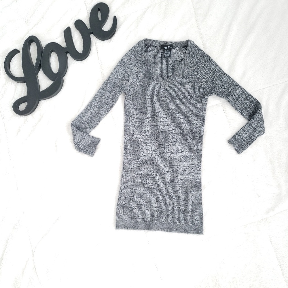 3/4 ribbed sweater